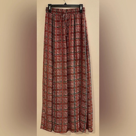 UMGEE NWOT Erin Dual Slit Maxi Skirt in‎ Red - Picture 1 of 7